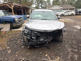 2020 Jeep Grand Cherokee Altitude 4X2 - Exterior Front Center Image